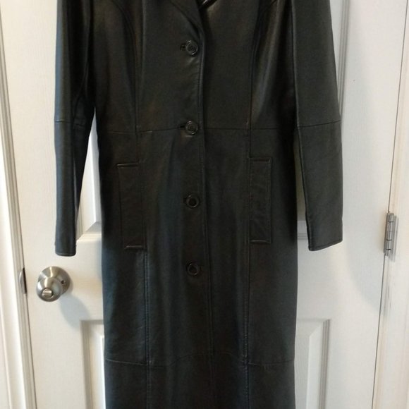 Lether coat - Picture 4 of 8